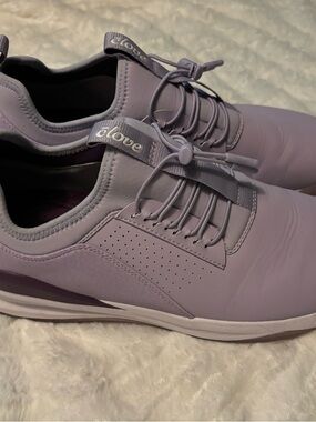 CLove Purple Sneaker Shoes Women’s Size 12 or Men’s 10.5